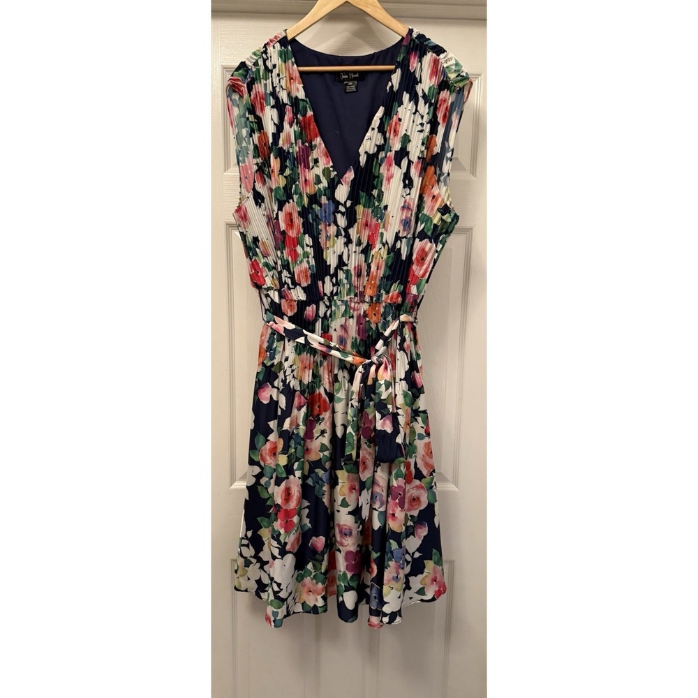 Jessica Howard Dress Women 22W Navy Floral Pleated V-Neck Sleeveless Belted Midi